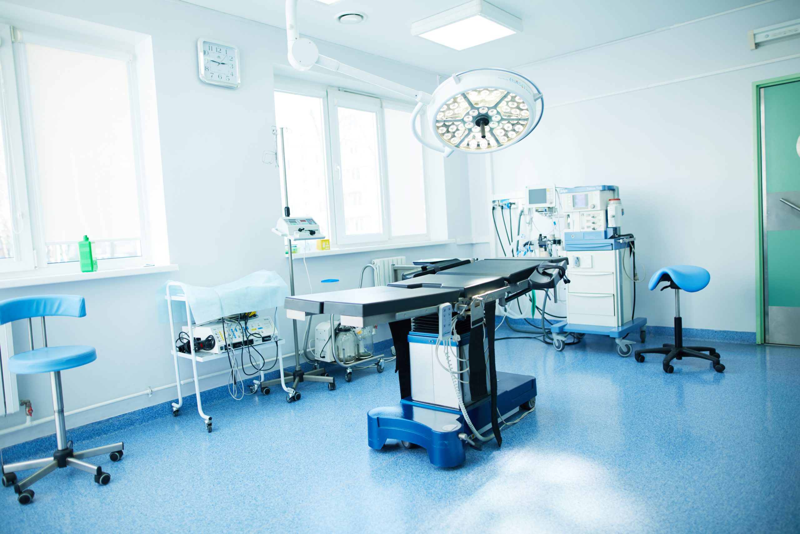 Interior,Of,Operating,Room,In,Modern,Clinic